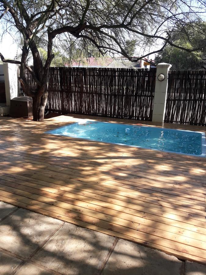 Airport Hotel Kimberley Exterior foto